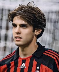 为什么外野传球的“一跳进垒”比直接空投具有更高的触杀率